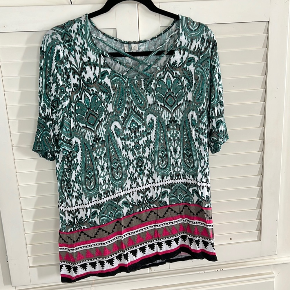 Cato’s soft comfortable top. Beautiful. Slightly longer in back Sz M